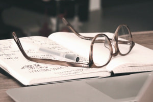 Essentials of Research Methodology (original)