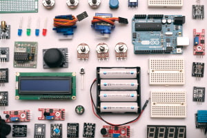 Comprensión De Microcontrolador Interfacing Utilizando Diferentes Elementos