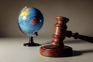 Naviguer dans le droit commercial international