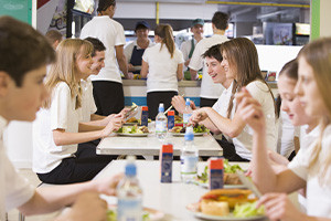 Supervisao de Crianças Escolas na Lunchtime