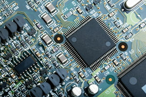 Surface Mount Technology (SMT): Composants, techniques et conseils