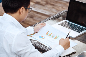 Business Data Analytics: Strategies and Tools