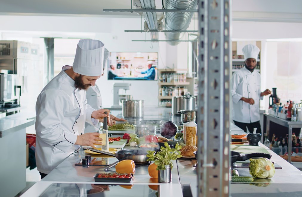 Alison Launches Free Online Course on Kitchen Safety Compliance for Foodservice Workers